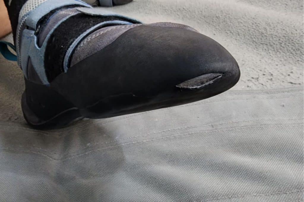 climbing shoes with tear forming