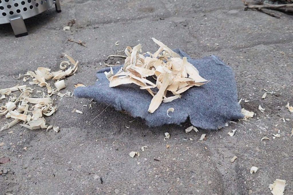 wood shavings on lint