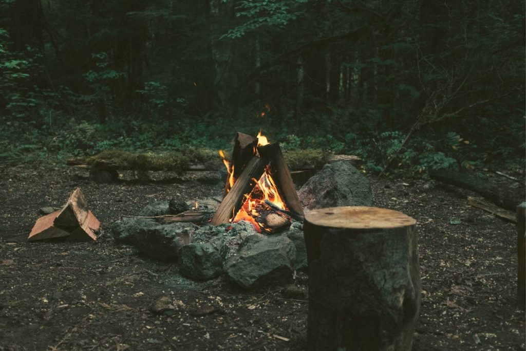campfire teepee fire ring log stool
